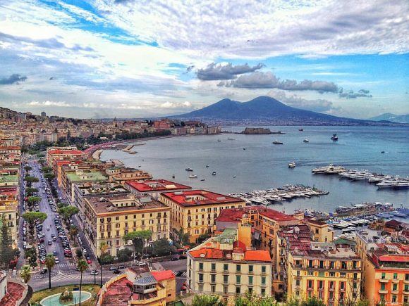 Napoli, Vesuvio e rovine romane